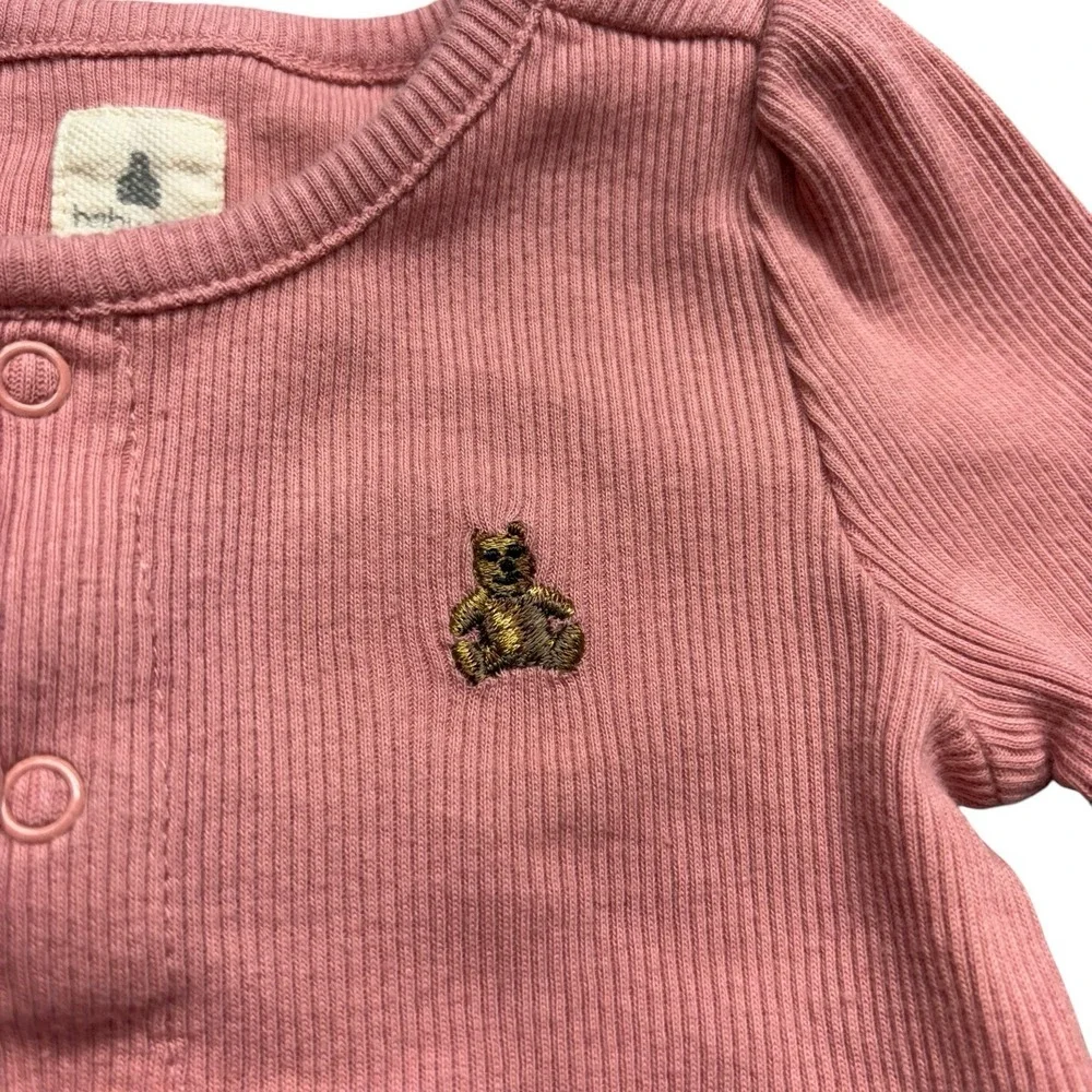Baby Gap 0-3 Months One Piece Snap Button Ribbed Ruffle Dusty Rose Pink Bear